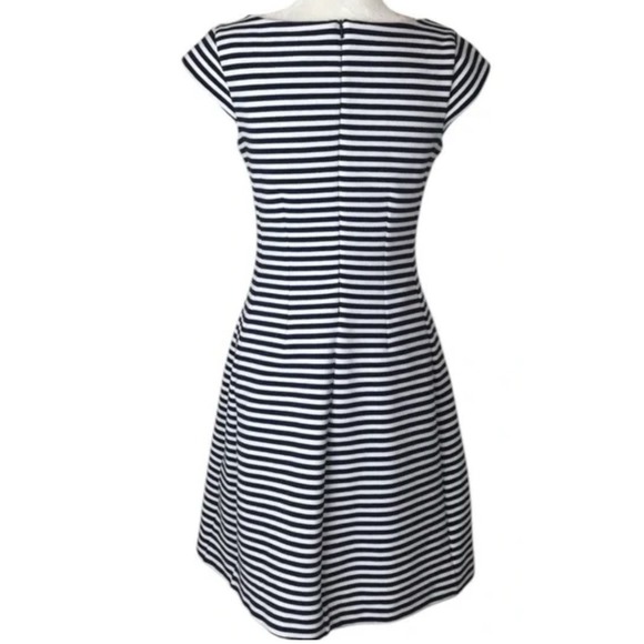Lilly Pulitzer Dress Briella Navy White Stripe Cap Sleeve Zip Back A Line XS - Picture 2 of 11